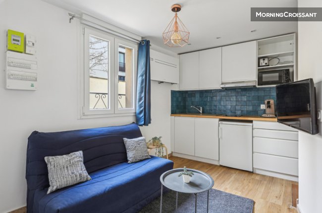 1br flat with a private terrace