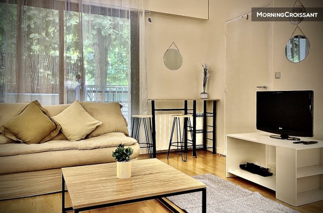 City centre studio with terrace
