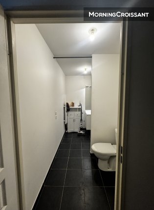 Furnished 2-room flat with parking