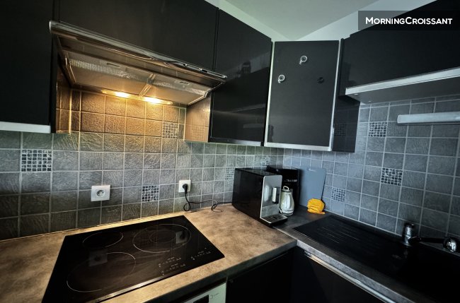 Furnished 2-room flat with parking