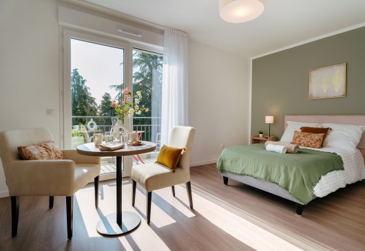 Furnished studio in residence
