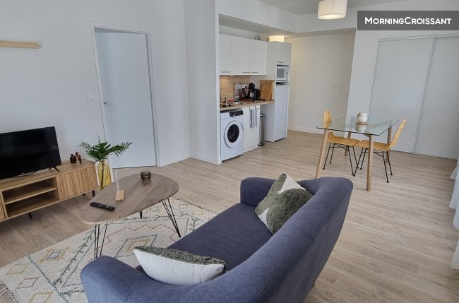 Large studio 38m2 near Paris