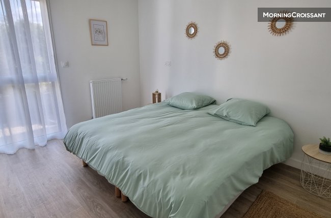 Large studio 38m2 near Paris