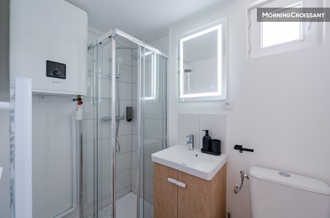 Beautiful new furnished studio