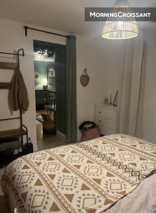 Quiet flat with terrace