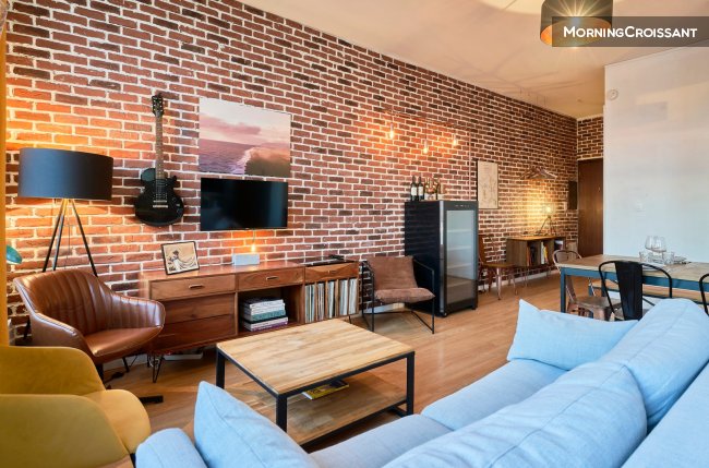 1-bedroom apartment near the metro