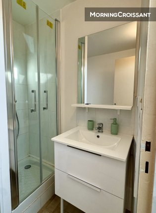 Furnished 2-room flat