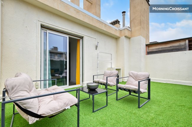 Charming T2 with balcony