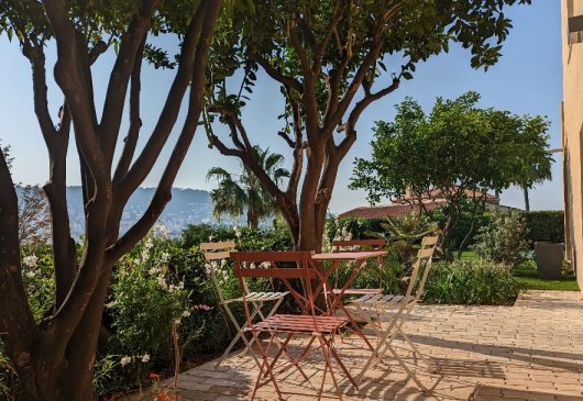 Haven of peace in Nice, terrace