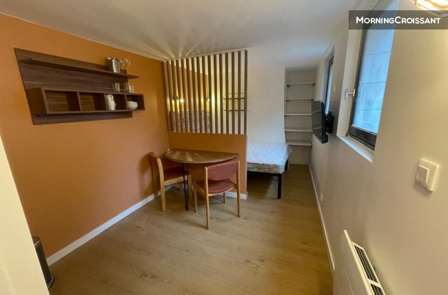 Equipped studio in the city centre
