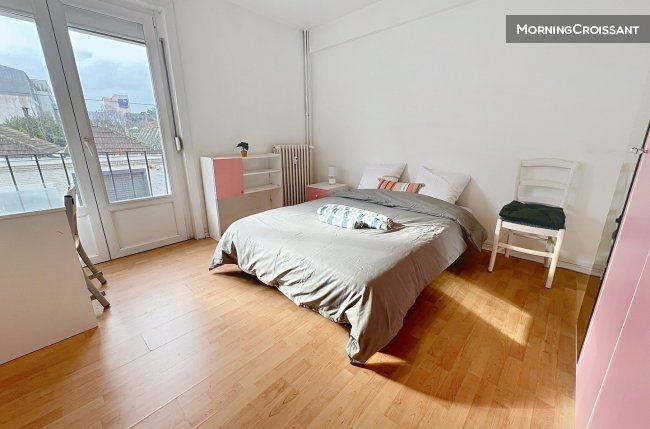 Large furnished 73 m2 apartment