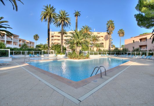T3 apartment, Swimming pool Parking