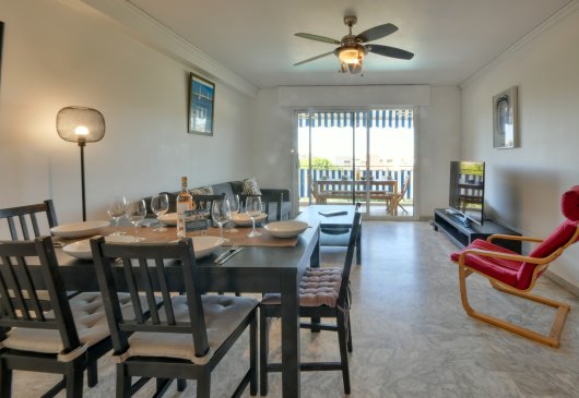 Furnished T4 flat Antibes