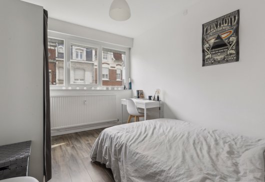 Private room in La Madeleiné