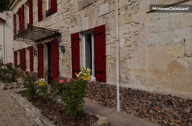 Furnished flat on banks of Garonne