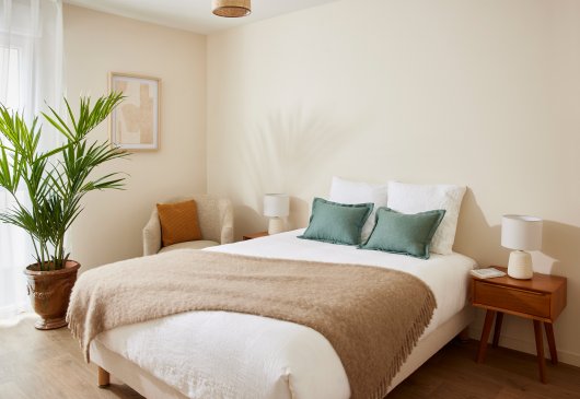 Hotel apartment + 55 years