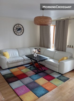 Bright flat with terrace