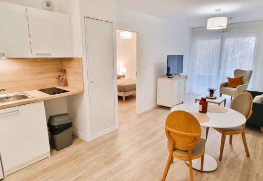 Large studio near Paris