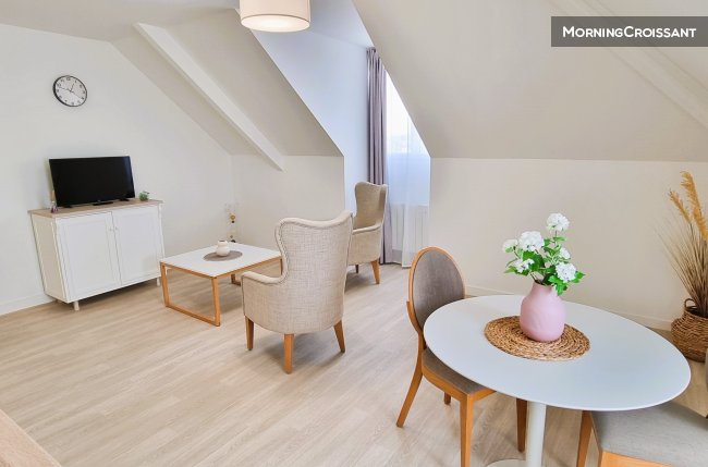 Magnificent 2-room apartment