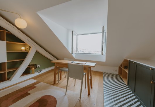 Freshly renovated studio Sentier