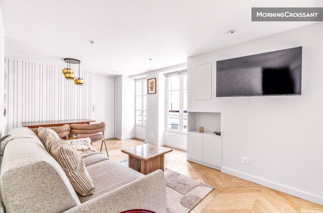Bright Architect Designed apartment