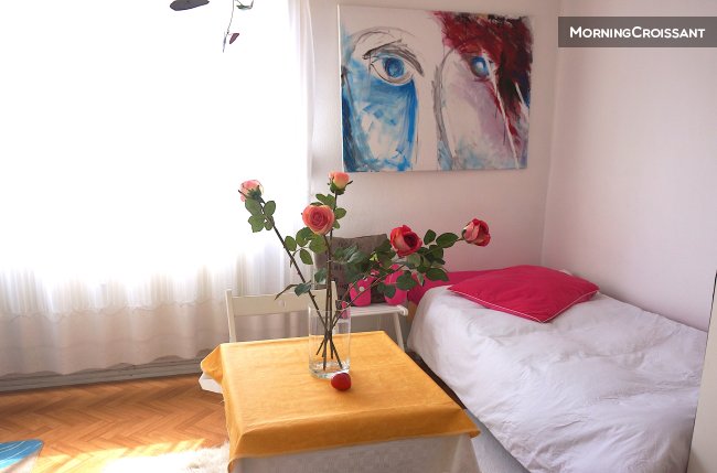 Beautiful sunny Studio
