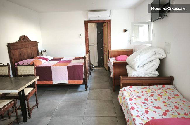 Private rooms on private floor