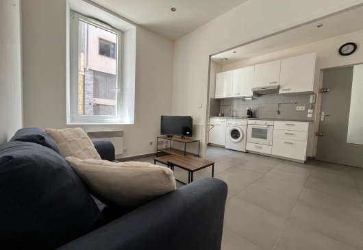 Appt 2 rooms. Marseille 8ème