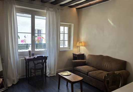 Furnished apartment, Paris centre