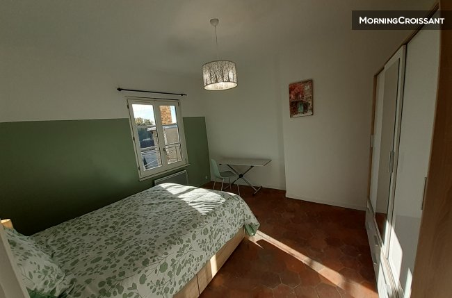 Furnished and equipped flat