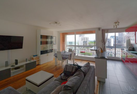 3 rooms, furnished, La Défense