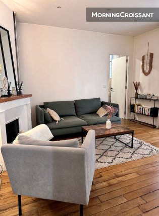 Furnished and equipped flat
