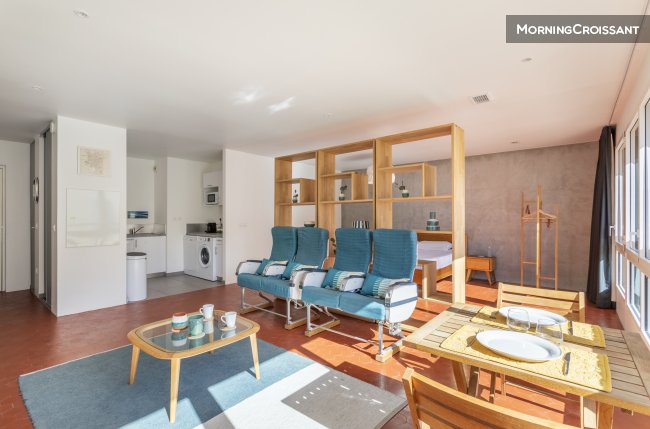 Modern studio in Marseille