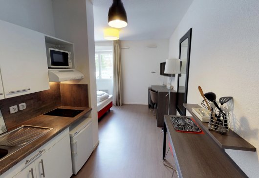 Furnished studio ideally located