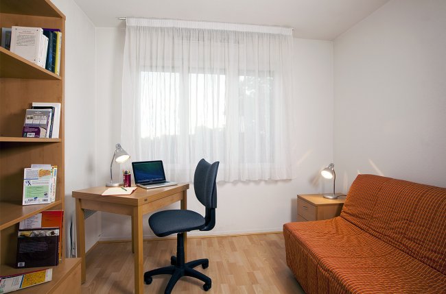 Studio located in Nanterre