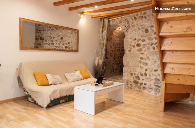 Accommodation with office & fibre