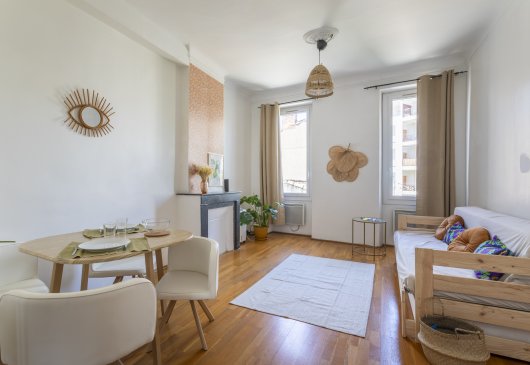Charming flat in Marseille