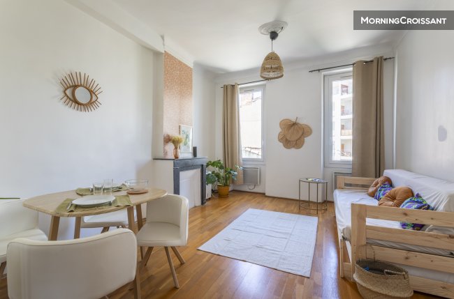 Charming flat in Marseille