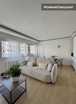 Large 3-bedroom flat
