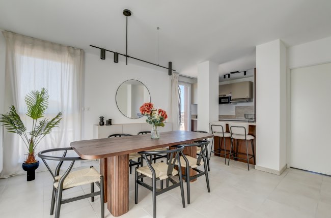 5-room duplex 133 m² / 1,073 sq ft