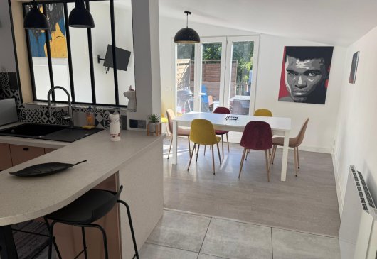 Quiet furnished apartment, equipped