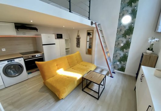 Refurbished studio with mezzanine