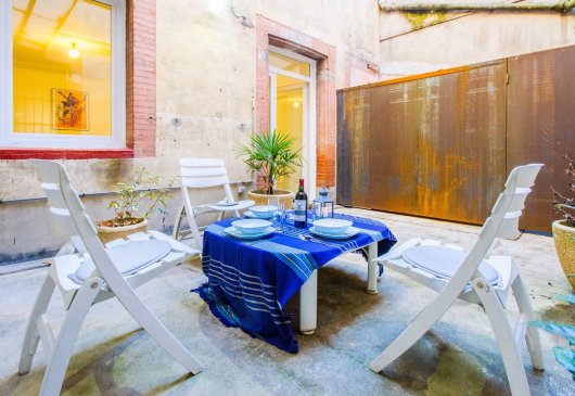 Little house hidden in St. Cyprien