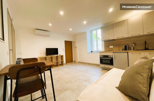 Beautiful furnished T2 flat