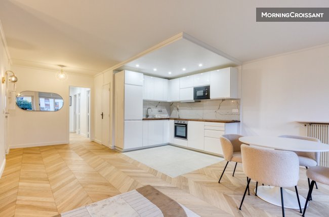 Flat T4 - 84 m² - Paris 20ᵉ