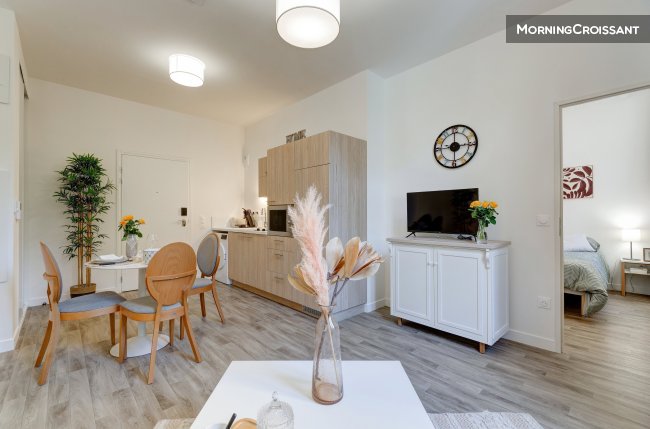 Superb T2 town centre