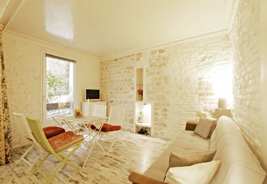 Charming flat in Montmartre