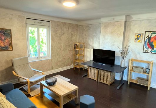 Cozy flat near center/University