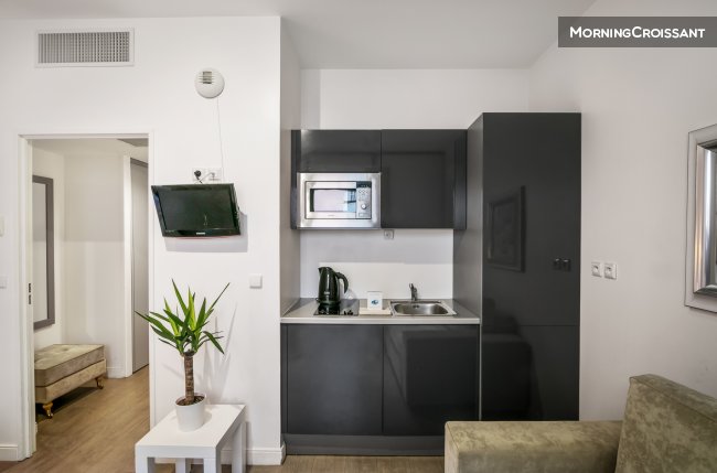 Superior studio in residence