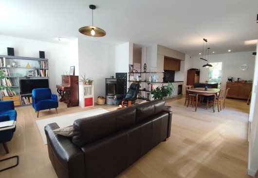 Architect's house, furnished, rare!